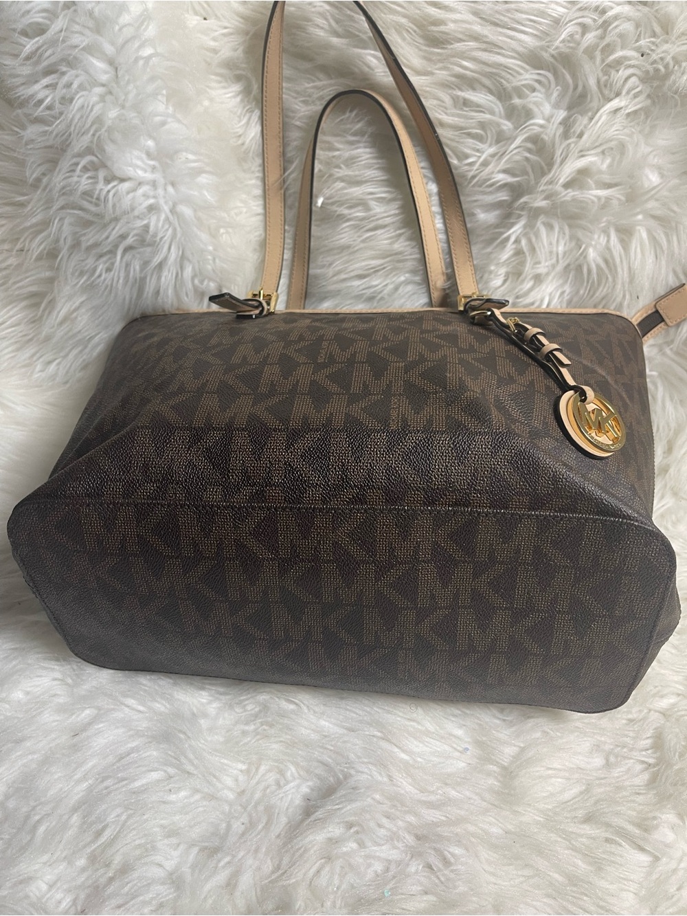 Michael Kors Brown MK Logo Tote with leather Beige Trim& straps - Picture 5 of 13